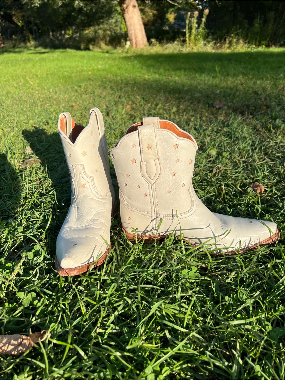 Ranch Road Presidio Short Boots - White with Stars